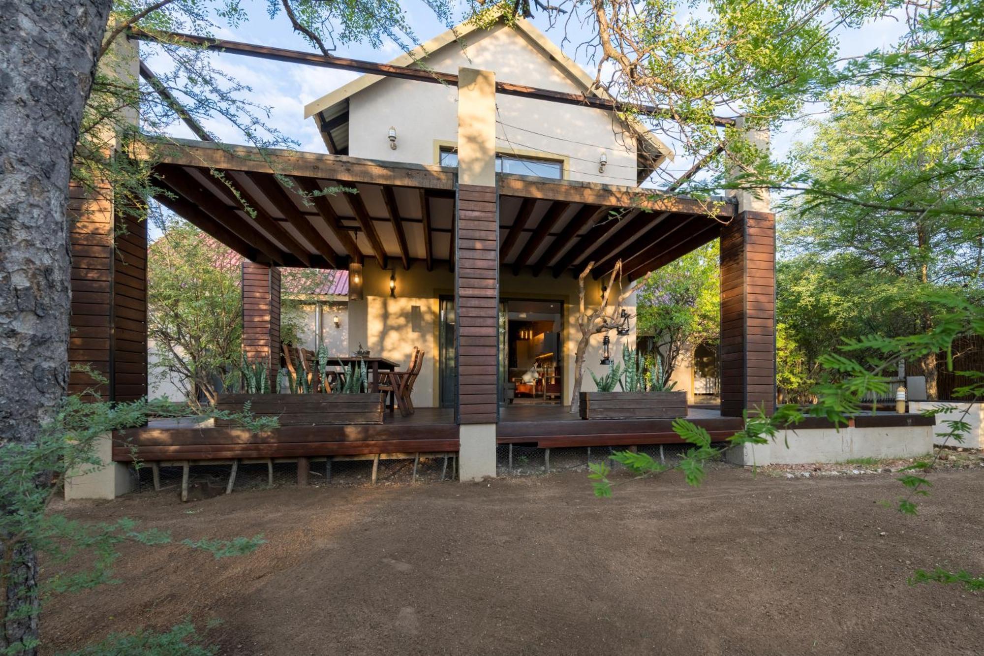 THE BAOBAB BUSH LODGE, no self catering, tv in lapa Hoedspruit Exterior foto