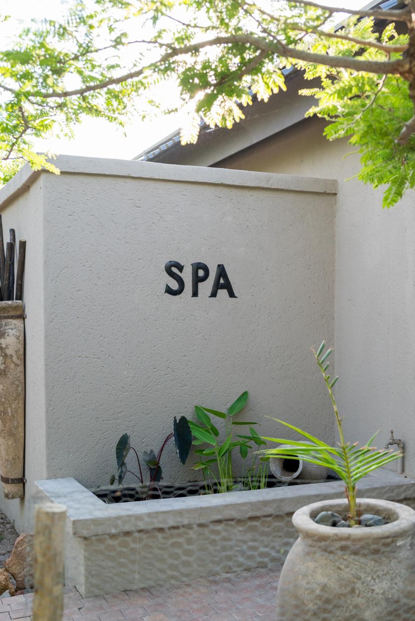 THE BAOBAB BUSH LODGE, no self catering, tv in lapa Hoedspruit Exterior foto